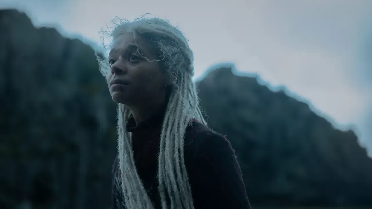 Phoebe Campbell como Rhaena em A Casa do Dragão