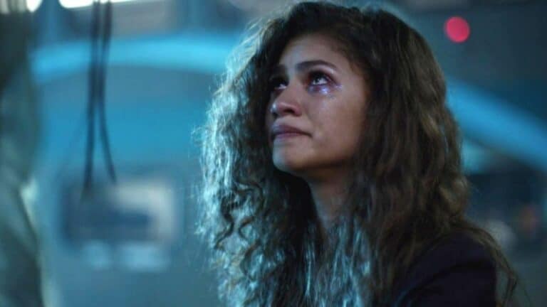 Zendaya como Rue Bennett no final da 3ª temporada de Euphoria