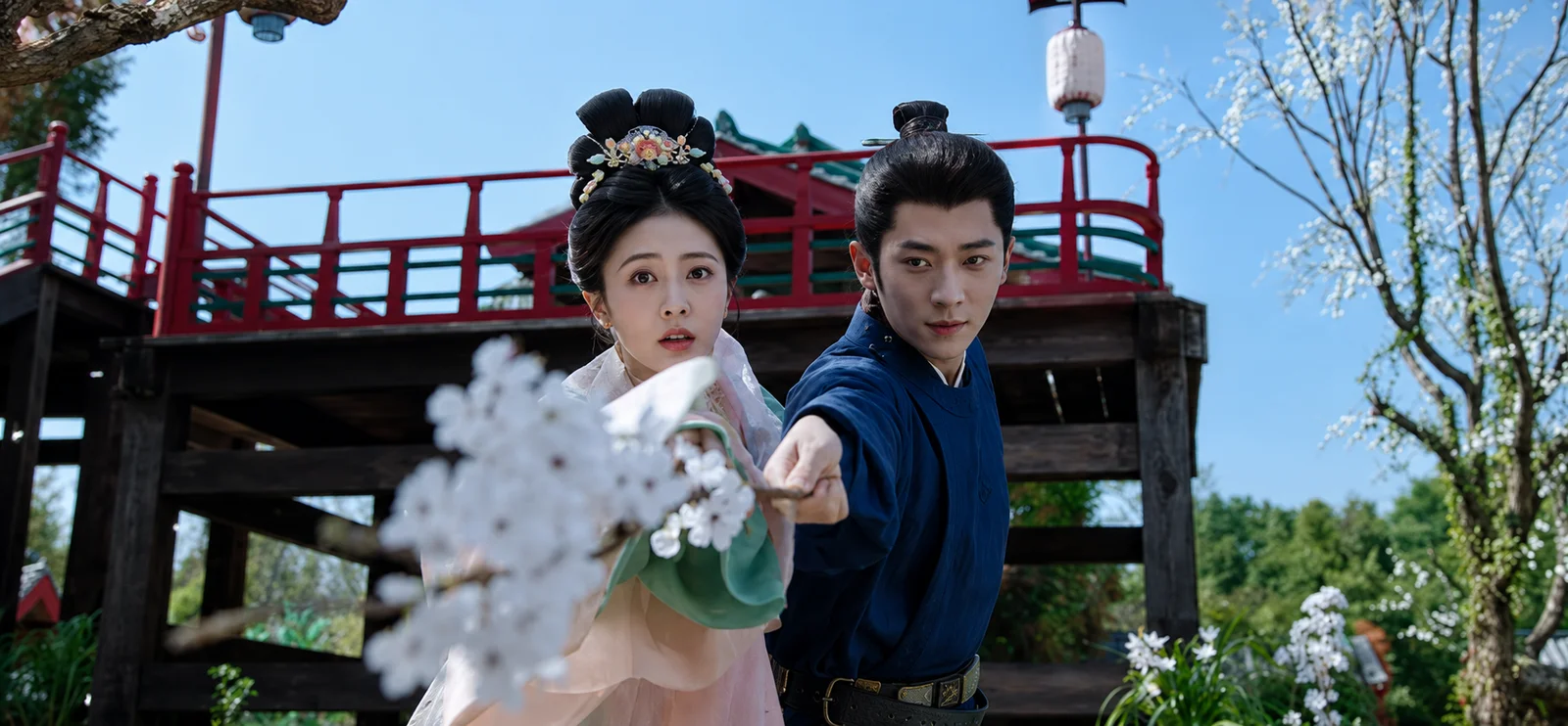 Imperador Mo Yanqi publica decreto expondo crimes da Imperatriz Viúva Guo Jin