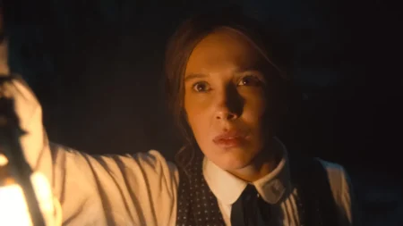 Enola Holmes 3 com Millie Bobby Brown - Netflix julho 2026