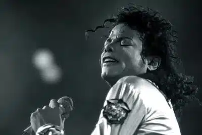Michael Jackson em 1988, durante apresentação icônica do período