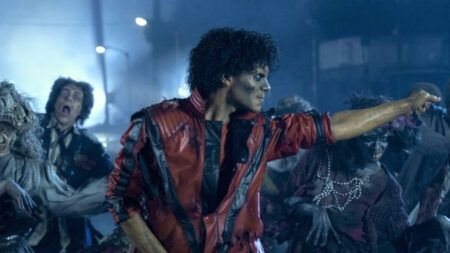 Jaafar Jackson como Michael Jackson no filme biográfico Michael