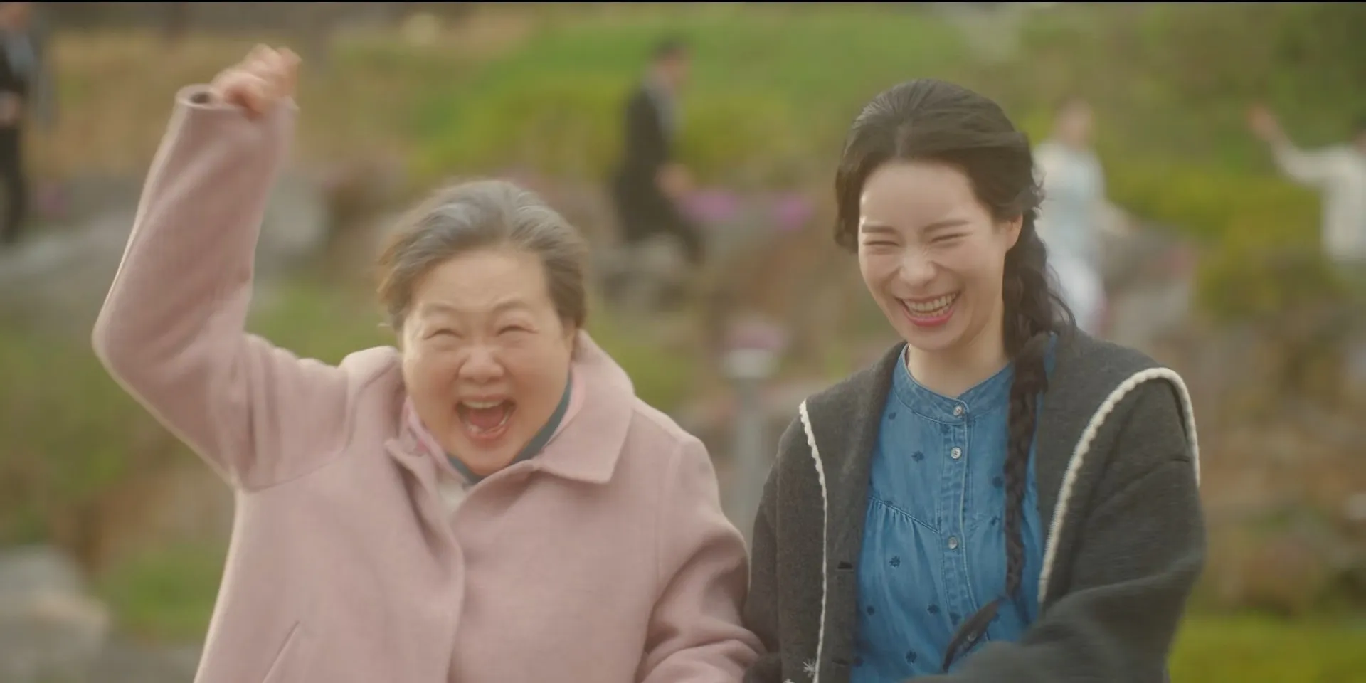 Cena do episódio 13 de My Royal Nemesis com Kim Hae-sook e Lim Ji-yeon