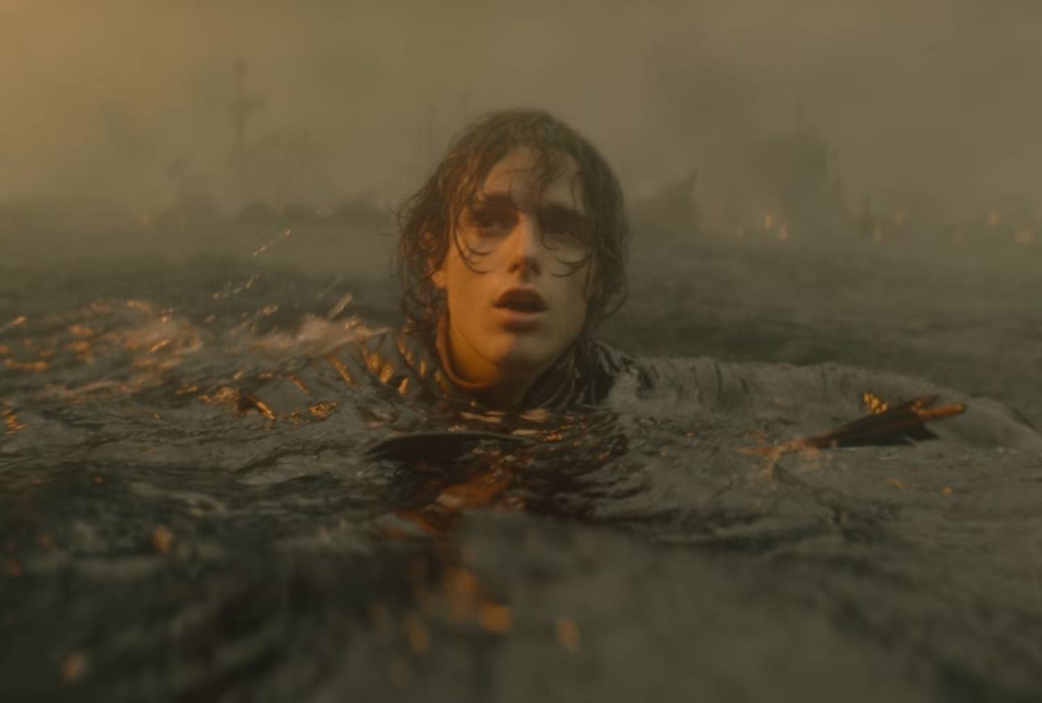 Jacaerys Targaryen em cena de água A Casa do Dragão temporada 3