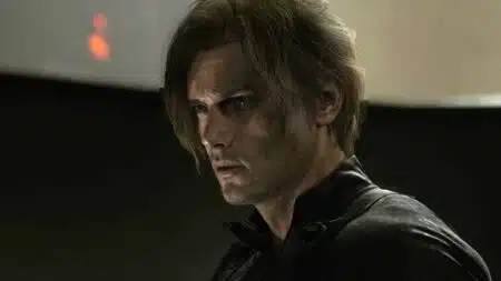 Resident Evil Requiem cena do filme com personagem em ambiente sombrio