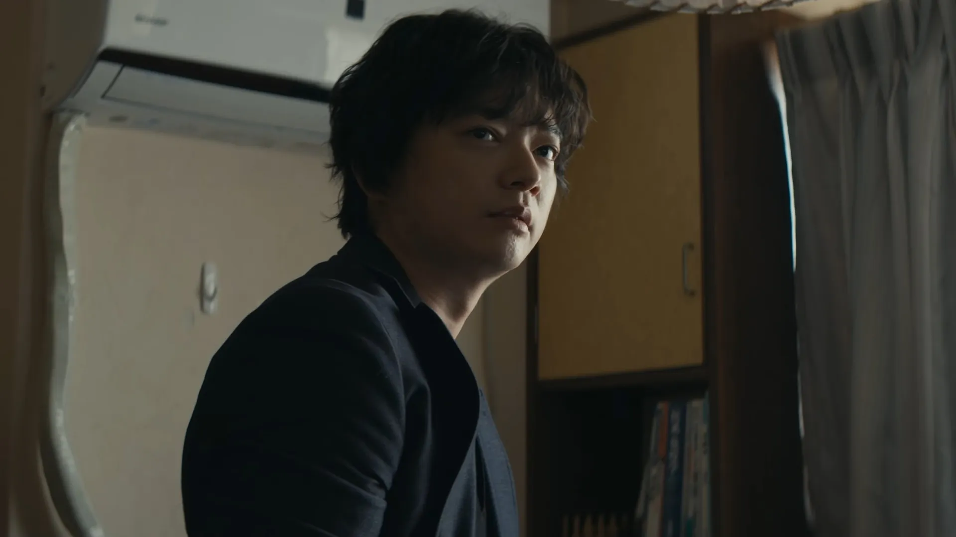 Shota Sometani em cena de Tagusari Bros