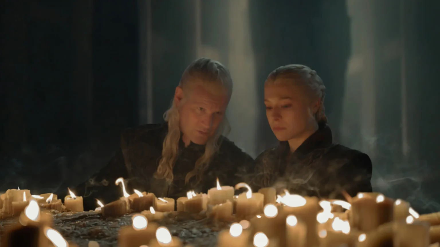 A cena que muda tudo entre A Casa do Dragão e o livro de George R.R. Martin Criston Cole em cena do episódio 5 de A Casa do Dragão temporada 3