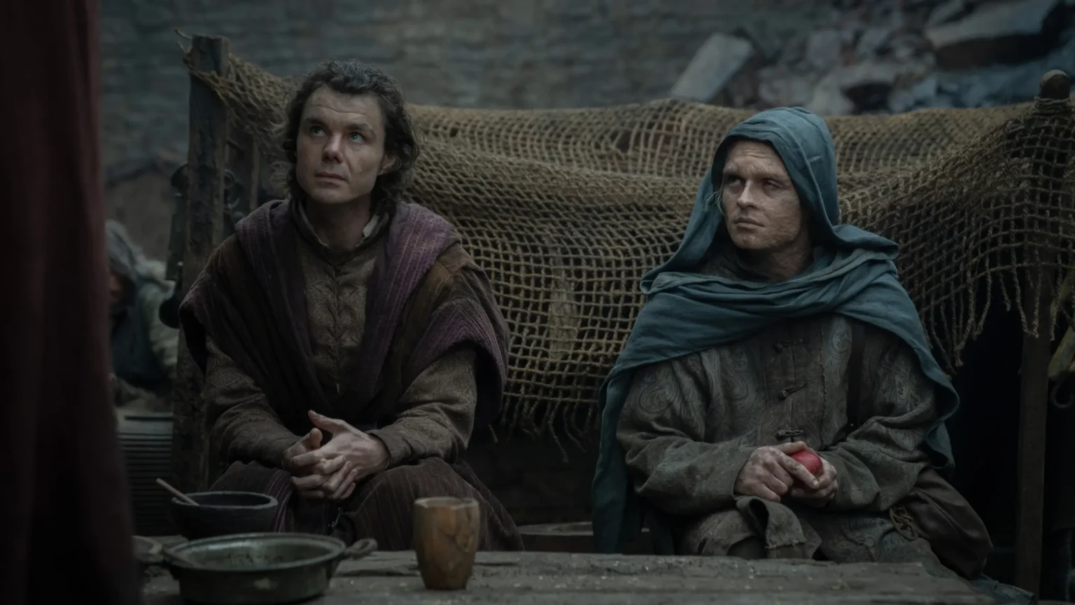 Aegon II perde a paciência com Larys Strong em confronto que muda tudo Mysaria em Porto Real durante episódio 5 da temporada 3 de A Casa do Dragão