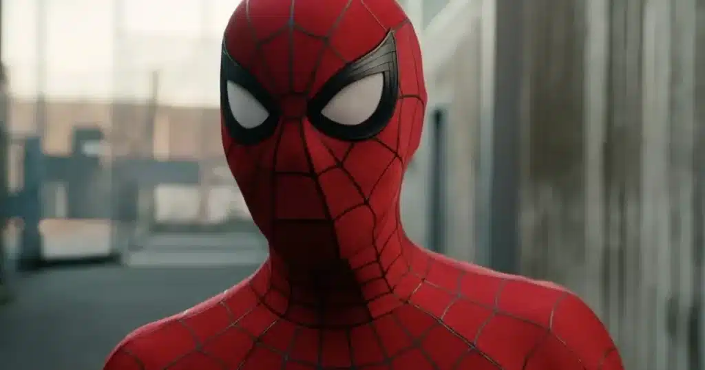 Hulk Cinza não aparece em Homem-Aranha: um Novo Dia; entenda por quê Hulk com pele verde em visual selvagem em Homem-Aranha: Um Novo Dia