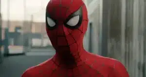 Hulk Cinza não aparece em Homem-Aranha: um Novo Dia; entenda por quê Hulk com pele verde em visual selvagem em Homem-Aranha: Um Novo Dia