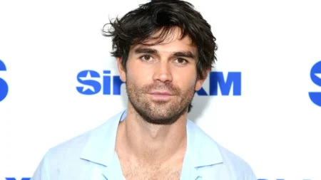 Colin Woodell como Myron Bolitar, agente esportivo em série de suspense