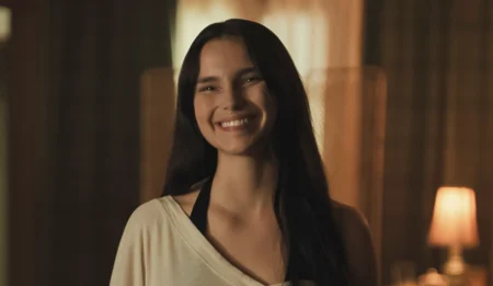 Nikki possuída em cena do filme Obsessão da Universal Pictures