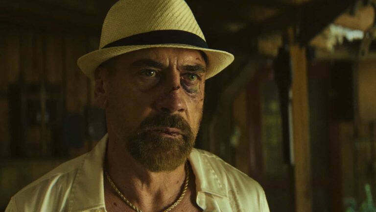 Javier Bardem como Max Cady em cena intensa de Cabo do Medo
