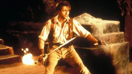 Brendan Fraser como Rick O'Connell em A Múmia 4