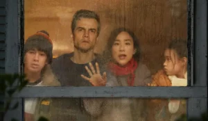 Família confinada dentro da casa em A Última Casa Netflix