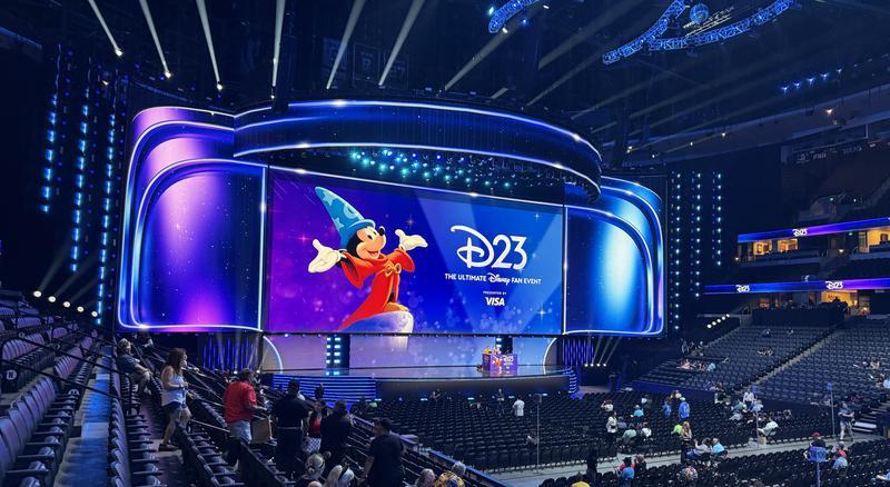 D23 Entertainment Showcase 2026 palco iluminado estúdios Disney
