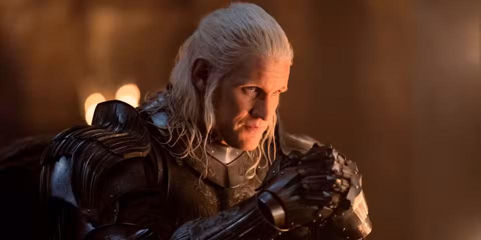 Daemon Targaryen em armadura na temporada 2 de A Casa do Dragão