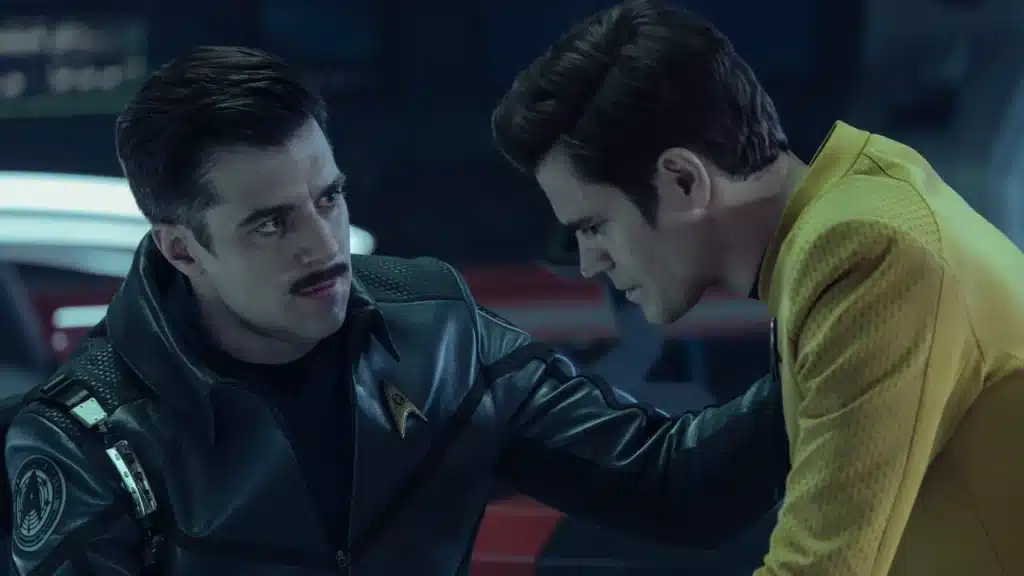 Diretora de Strange New Worlds explica o Incidente do USS Griffin Kirk, Spock e La'an investigam USS Griffin em Strange New Worlds