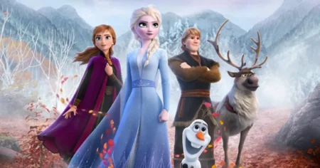 Personagens de Frozen 3 em cena de casamento com Rainha do Gelo