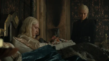 Helaena Targaryen em cena do episódio 7 da temporada 3 de A Casa do Dragão