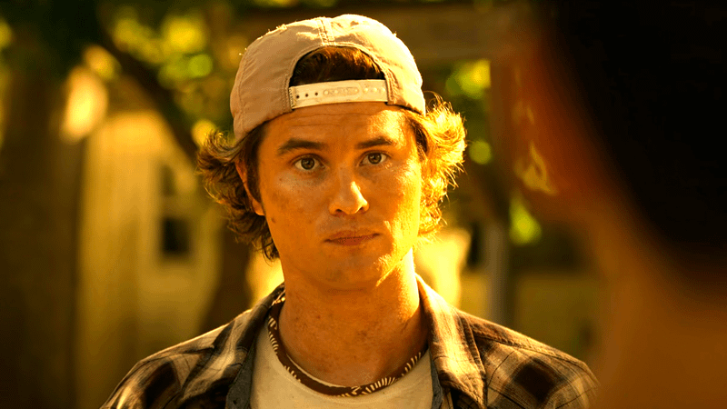 Chase Stokes como John B em Outer Banks temporada 5