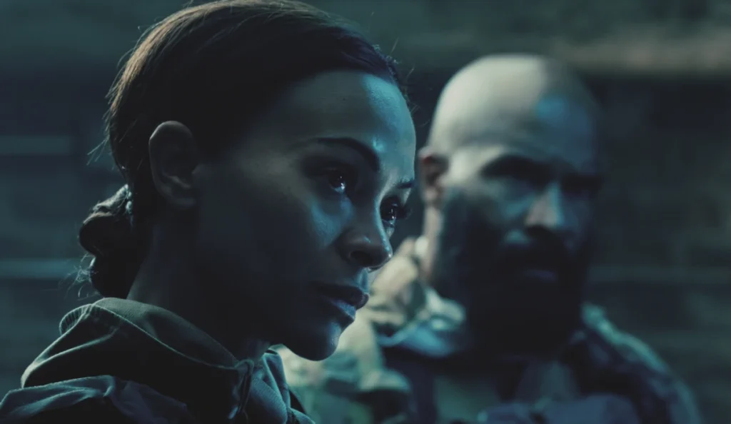 O ataque à casa de Joe muda o rumo de Lioness no episódio 2 Zoe Saldaña como Joe McNamara em cena do episódio 2 de Lioness S3