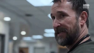 Noah Wyle como Dr. Robby no PS em The Pitt temporada 3