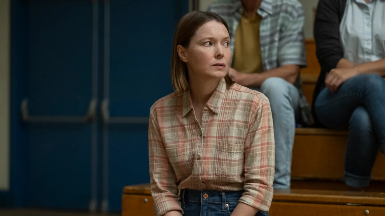 Samantha Sloyan como Margaret White, mãe de Carrie, na série