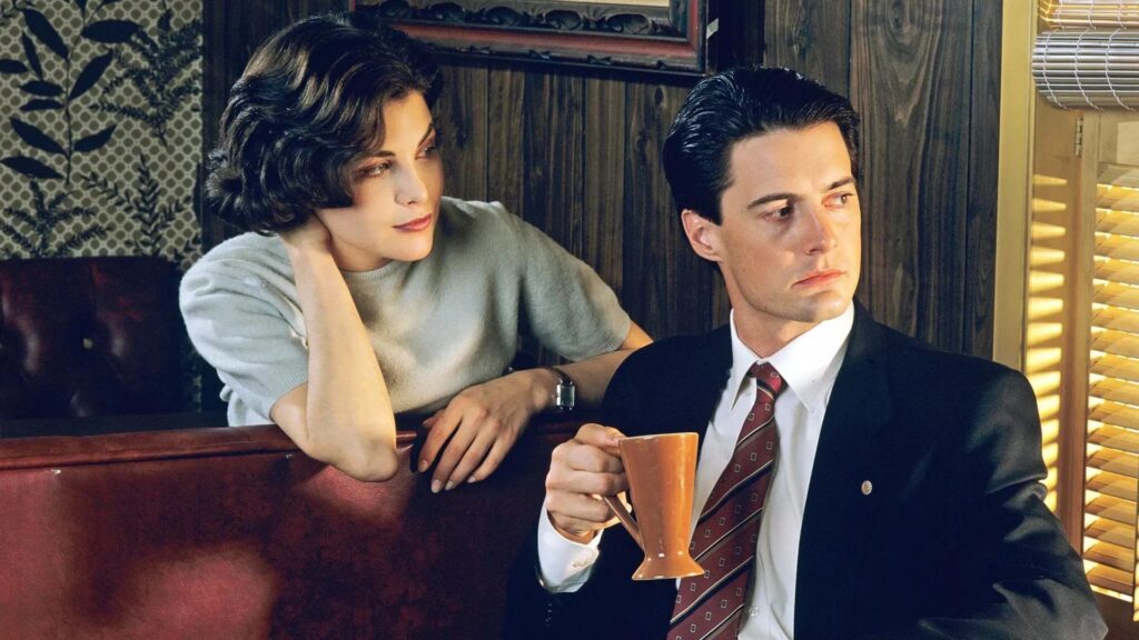 Os Bastidores de Twin Peaks: Conheça os Talentos por Trás da Série Cult Elenco de Twin Peaks e os principais atores e personagens da série cult