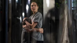 Final explicado de Corrida Contra o Tempo: como Maia engana Wilson Gal Gadot como Maia, protagonista de Corrida Contra o Tempo