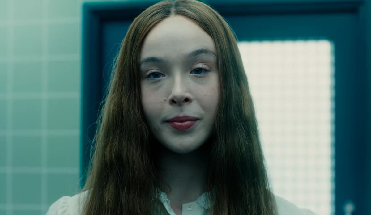 Lizzie Borden e Maggie Sullivan no final de Monstro na Netflix Lizzie Borden e Maggie Sullivan no final de Monstro na Netflix