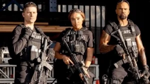 S.W.A.T. Exiles ganha trailer: Shemar Moore busca redenção como Hondo Shemar Moore como Hondo em S.W.A.T. Exiles, spin-off do Starz