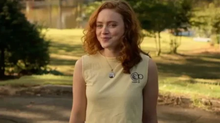 Sadie Sink em campanha Calvin Klein Feel the Fit outono 2026