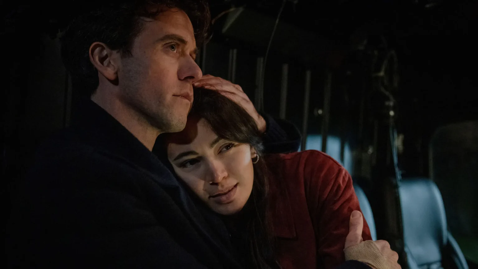 Daniel Keene enfrenta Juliette Nichols sem memória em Silo temporada 4