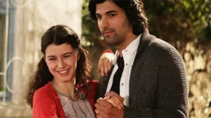 Beren Saat como Fatmagül e Engin Akyürek como Kerim