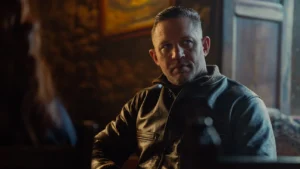 Terra da Máfia é renovada para a 3ª temporada antes da estreia do 2º ciclo Tom Hardy em Terra da Máfia, série renovada para 3ª temporada